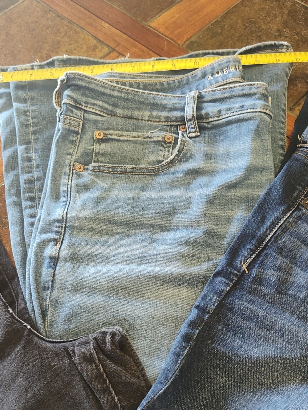 Women's Three Pairs Of American Eagle Jeans Two Festival Flare And One Artist